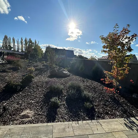 House&garden&pool * Slapy (Tabor)