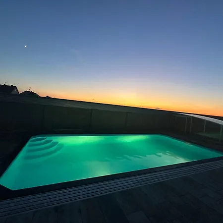 Vakantiehuis House&garden&pool *
